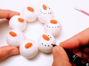 hóember papírgolyóból