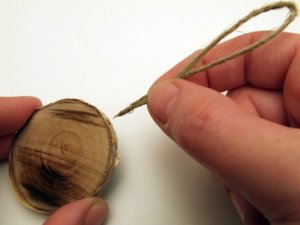 krétafestékkel festett dísz