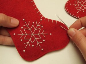 mikuláscsizma és kesztyű filcből