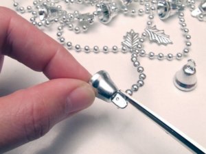 Karácsonyfadísz mécsestartóból