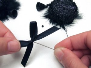 Karácsonyfadísz mécsestartóból