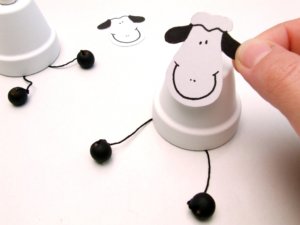 Húsvéti bárányka cserépből