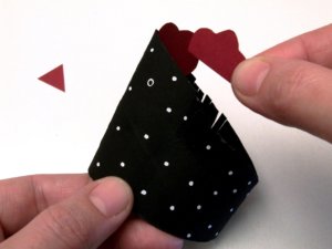 Húsvéti tyúkanyó papírgurigából