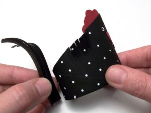 Húsvéti tyúkanyó papírgurigából